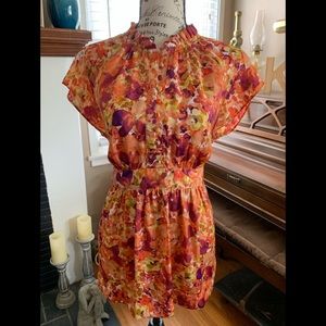 APT9 multicolored blouse. Buttons down. Size L